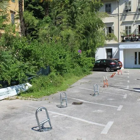 Apartment With A Parking Space - 7891 Opatija