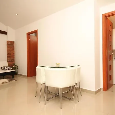 Apartament With A Parking Space - 7891 Opatija