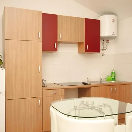Apartament With A Parking Space - 7891 Opatija