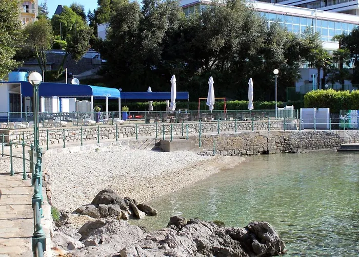 Apartment With A Parking Space - 7891 Opatija